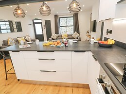 2 Salubrious Terrace