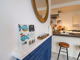 Harbour Lights Apartment