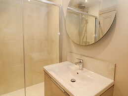 Castleton Suite