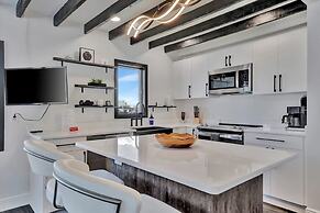 The Aura a Luxury Waterview Condo Heated Pool