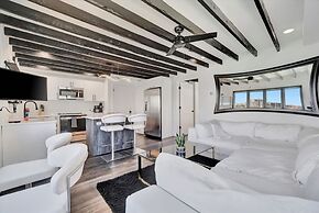 The Aura a Luxury Waterview Condo Heated Pool