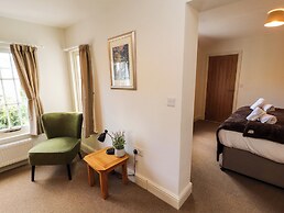 Holborn Cottage, Blencathra Street