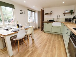 Holborn Cottage, Blencathra Street