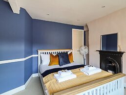 2 Castlegate