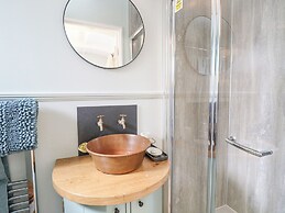 Damsel Shepherds Hut