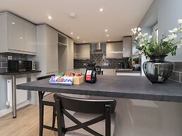 The Bungalow at 46 Church St