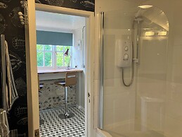 The Coach House - Trinity Lodge