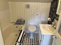 The Coach House - Trinity Lodge