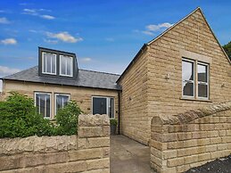 Oakwood Lodge