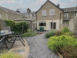 Cottage on the Green