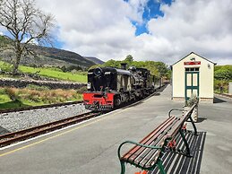 Cottage on the Green