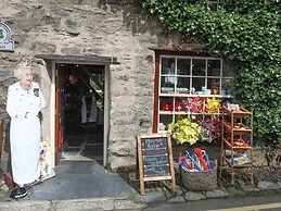 Cottage on the Green