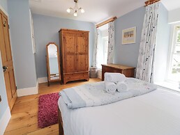 Cottage on the Green