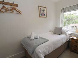 Cottage on the Green