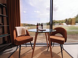 Pound Farm Mirror Houses: Meadow ÖÖD