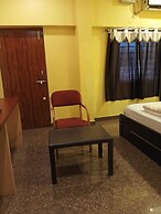 Sri Ratna Lodge