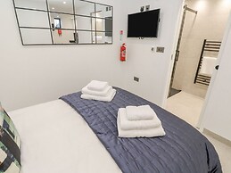 2A Salubrious Terrace