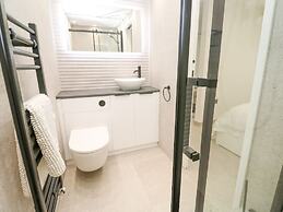 2A Salubrious Terrace