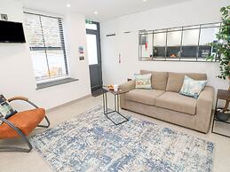 2A Salubrious Terrace