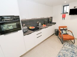 2A Salubrious Terrace