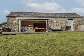 Roughtor Barn