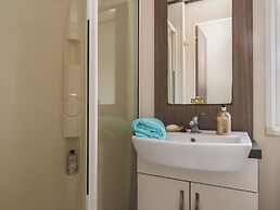 47 The Drake Forgetmeknot