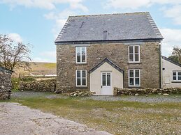 Poldue House