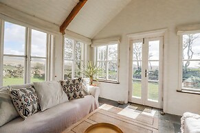 Poldue House