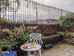 12 Salisbury Terrace