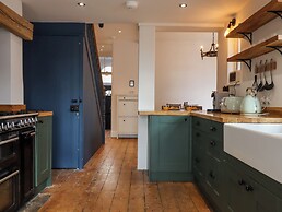 12 Salisbury Terrace