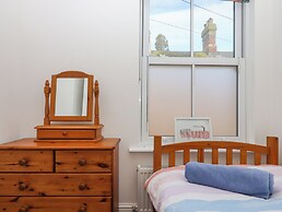 12 Salisbury Terrace