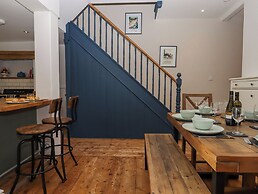 12 Salisbury Terrace