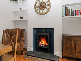 12 Salisbury Terrace