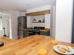 12 Salisbury Terrace