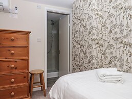 Greenfinch at Moorhead Country Holidays