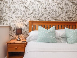 Greenfinch at Moorhead Country Holidays