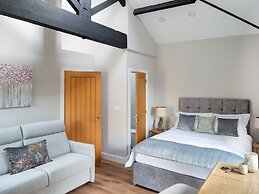 Moorlands Manor