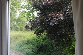 New Tower House- 10 Pear Tree Court