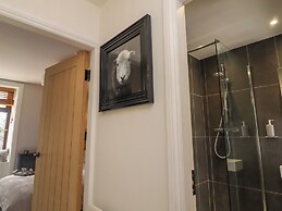 The Snug on the Cobbles