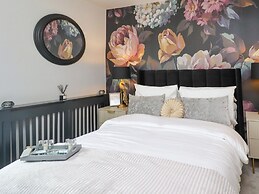 The Snug on the Cobbles