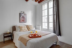 Charming 1BR in Saint-Germain Sleeps 4