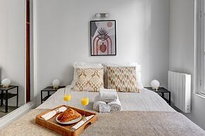 Charming 1BR in Saint-Germain Sleeps 4