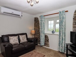 Chaffinch at Moorhead Country Holidays