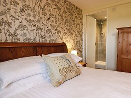 Chaffinch at Moorhead Country Holidays