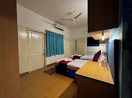 JK Rooms 149 Thakur Galaxy