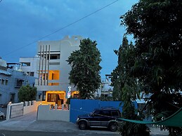JK Rooms 149 Thakur Galaxy