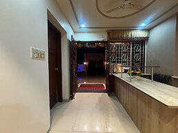 JK Rooms 149 Thakur Galaxy