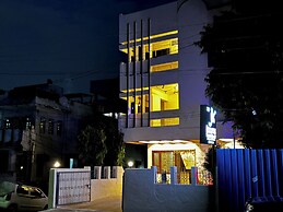 JK Rooms 149 Thakur Galaxy
