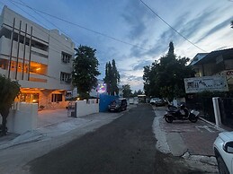 JK Rooms 149 Thakur Galaxy