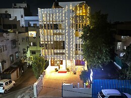 JK Rooms 149 Thakur Galaxy